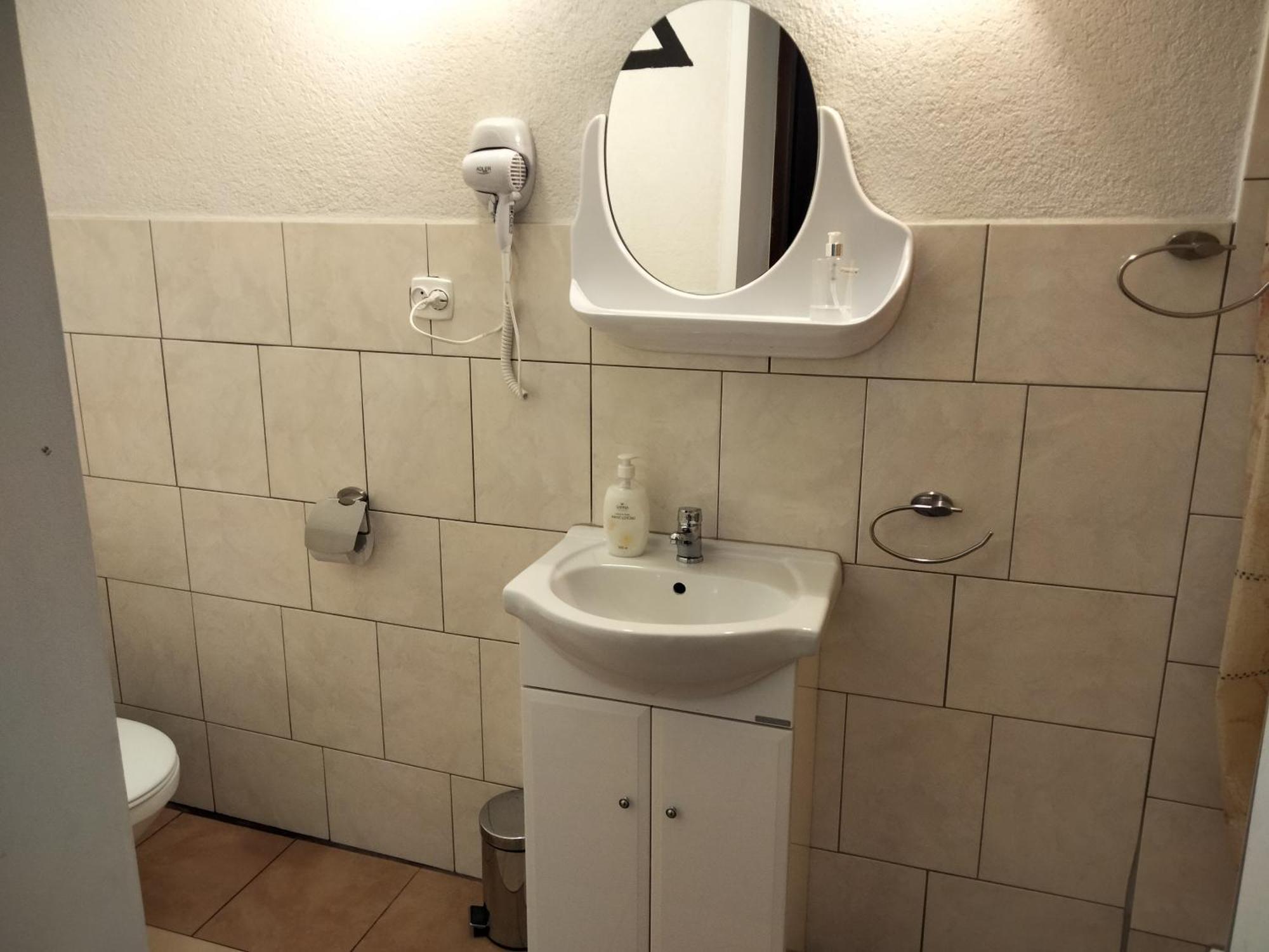 Pod Piramida Villa Ługniany Rom bilde